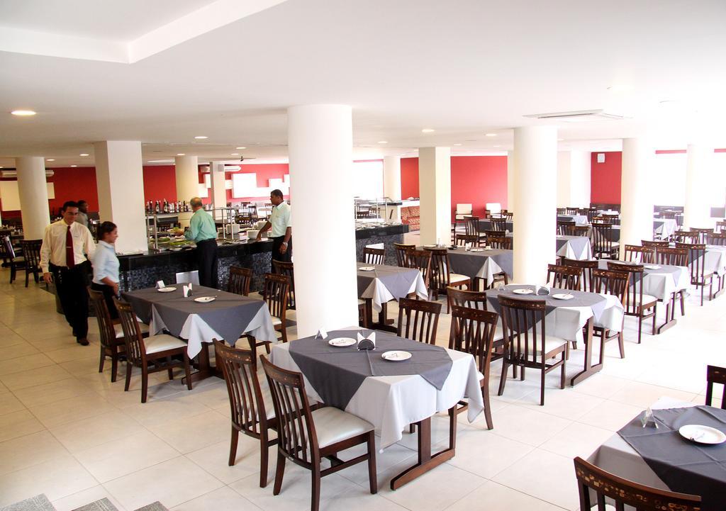Hotel Aster อลาโกอินญาส ภายนอก รูปภาพ